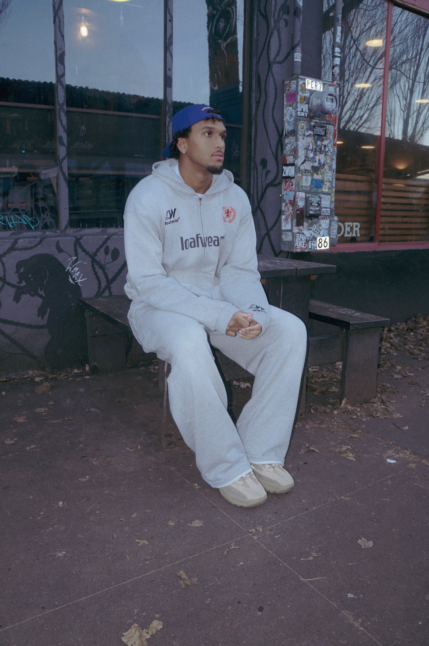 LW fútbol sweats, "cement"